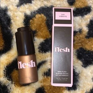 🆕 Flesh Ripe Flesh Glistening Drops in VIBRATE